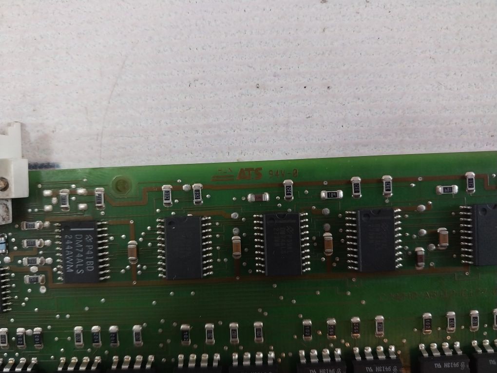 Siemens 6Es5451-4Ua13 Digital Output Module 94V-0