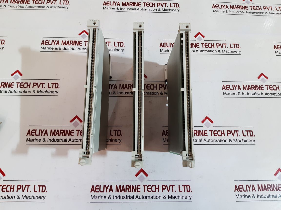 Siemens Simatic 6Es5470-4Ua13 Digital Output Module