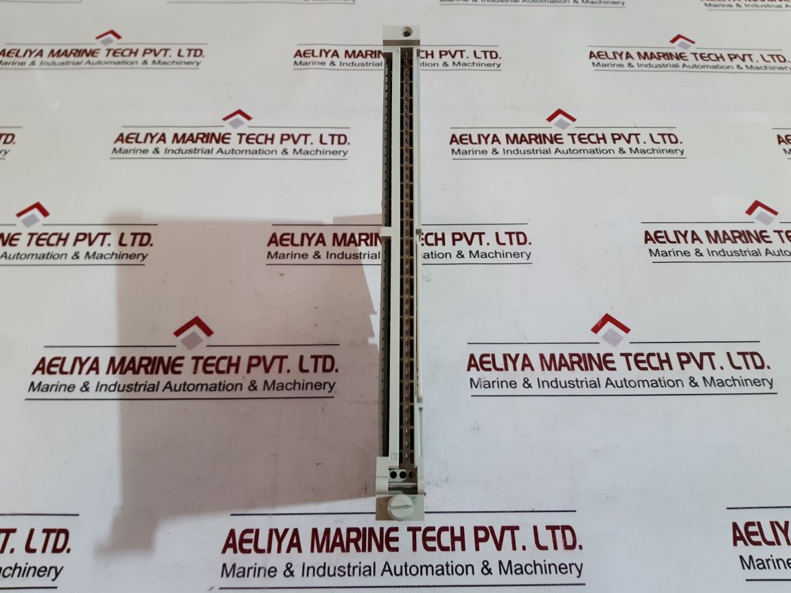 Siemens Simatic 6Es5470-4Ua13 Digital Output Module