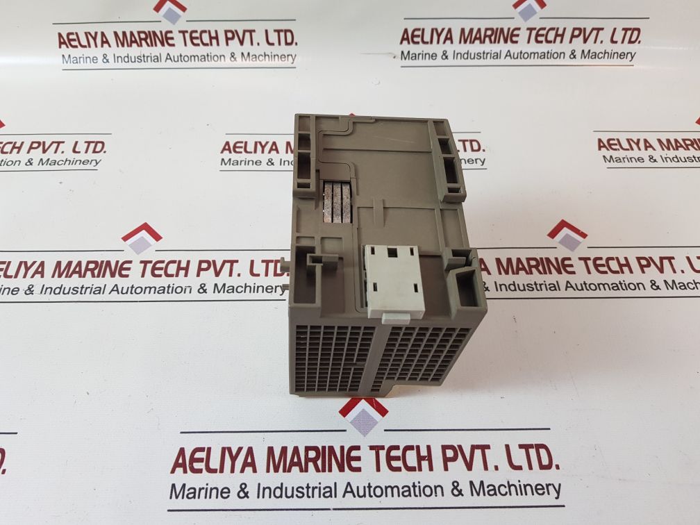 Siemens 6Es5 100-8Ma01 Central Processing Unit