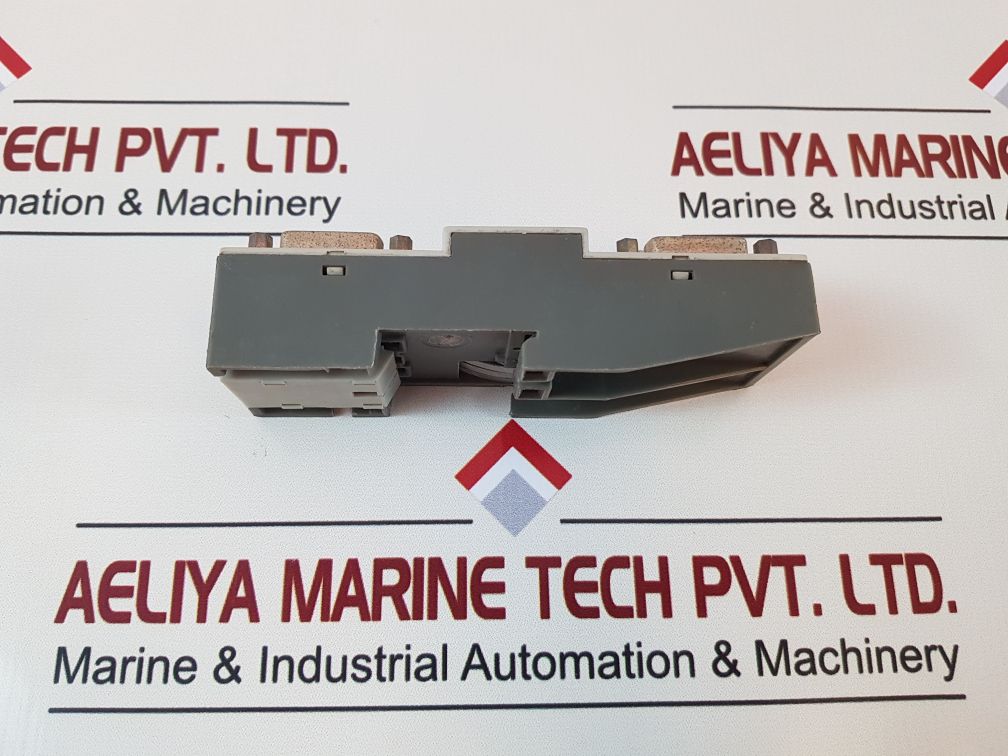 Siemens 6Es5 316-8Ma11 Interface Module
