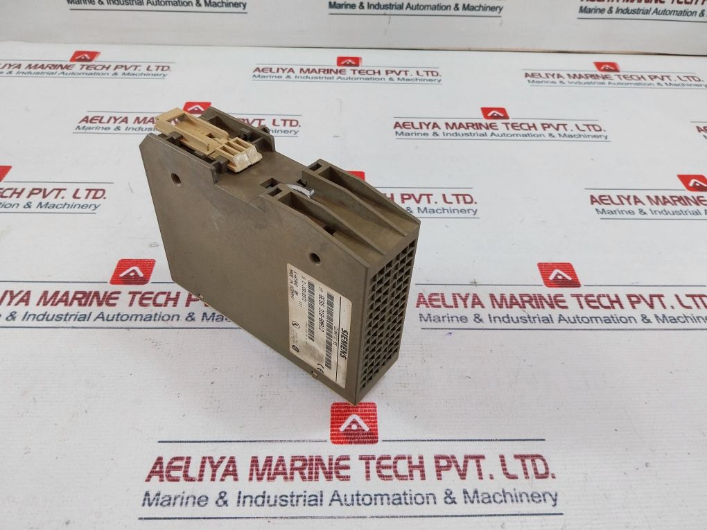 Siemens 6Es5 318-8Ma12 Interface Module 24V Dc 0.35A