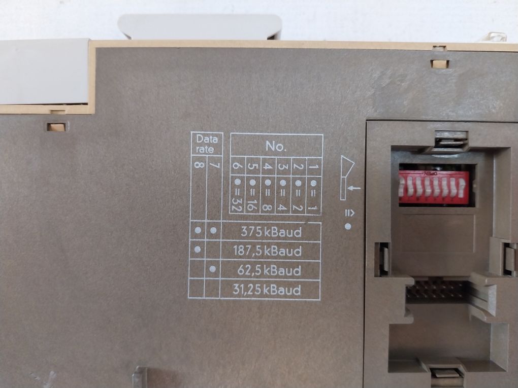 Siemens 6Es5 318-8Ma12 Interface Module 24V Dc 0.35A
