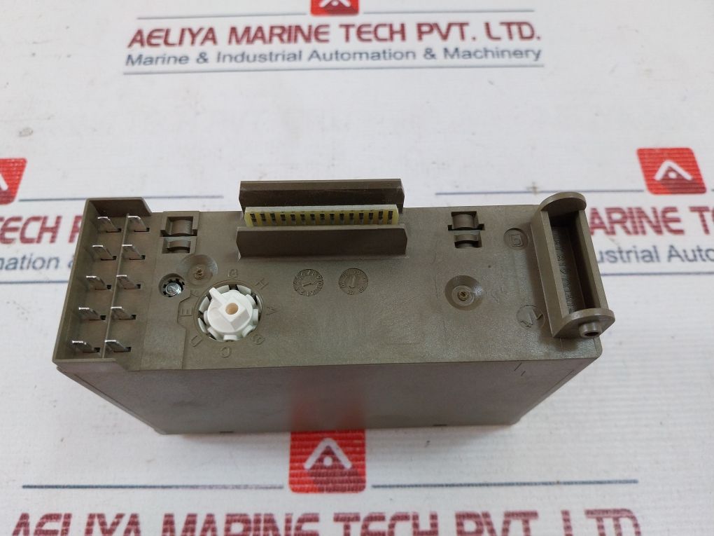 Siemens 6Es5 431-8Ma11 Digital Input Module 8X24V Dc