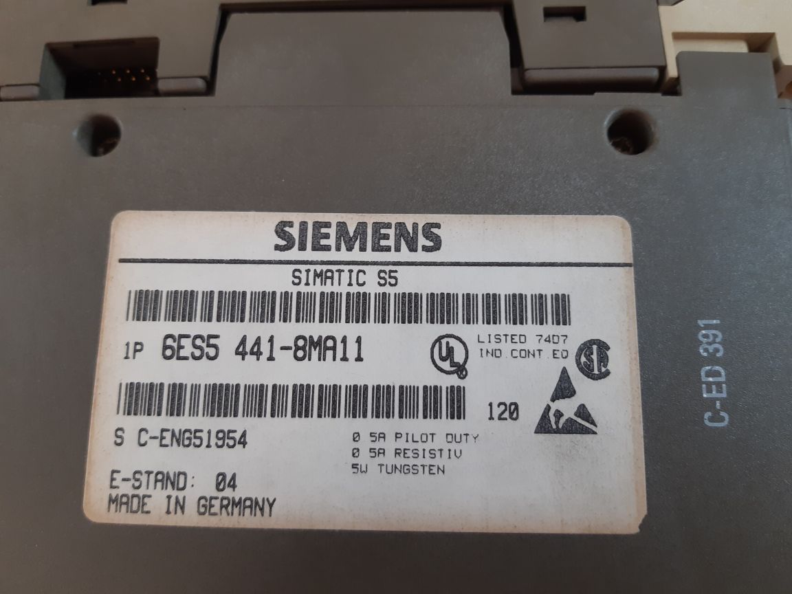 Siemens 6Es5 441-8Ma11 Digital Output Module Set
