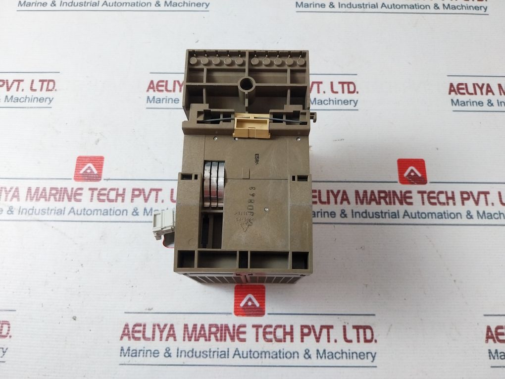 Siemens 6Es5 441-8Ma11 Digital Input / Output Module