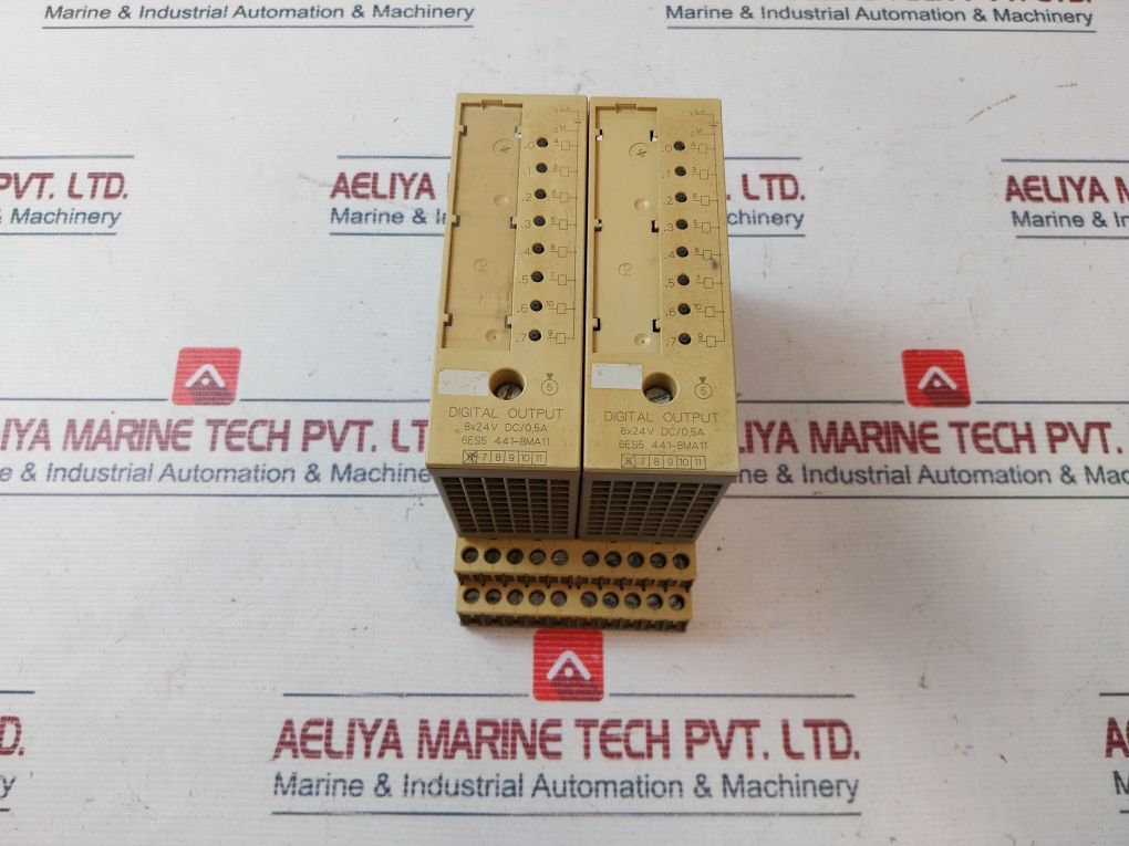 Siemens 6Es5 441-8Ma11 Digital Output Module 0.5A