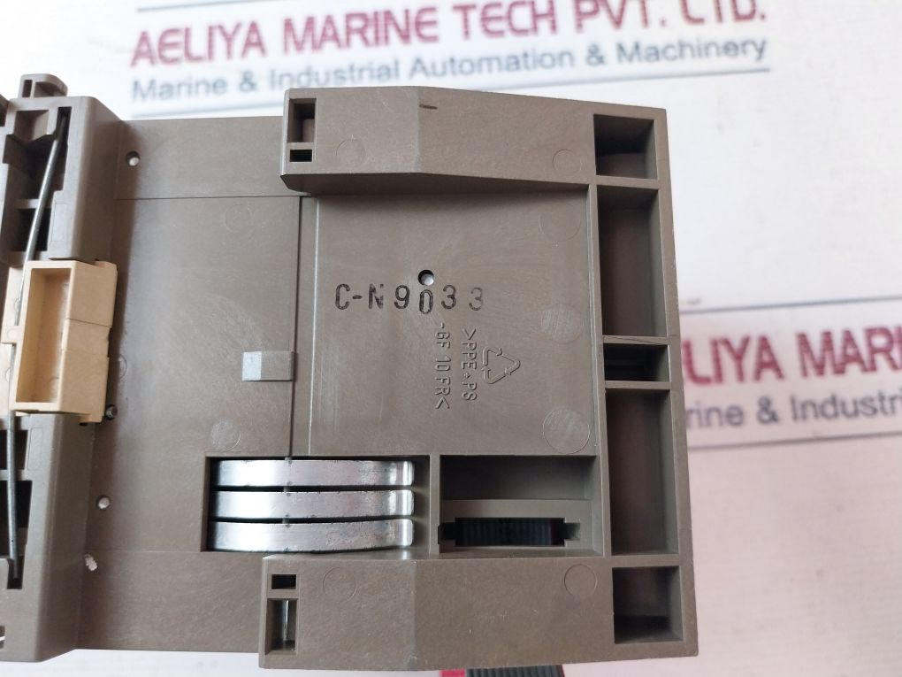 Siemens 6Es5 441-8Ma11 Digital Output Module 0.5A