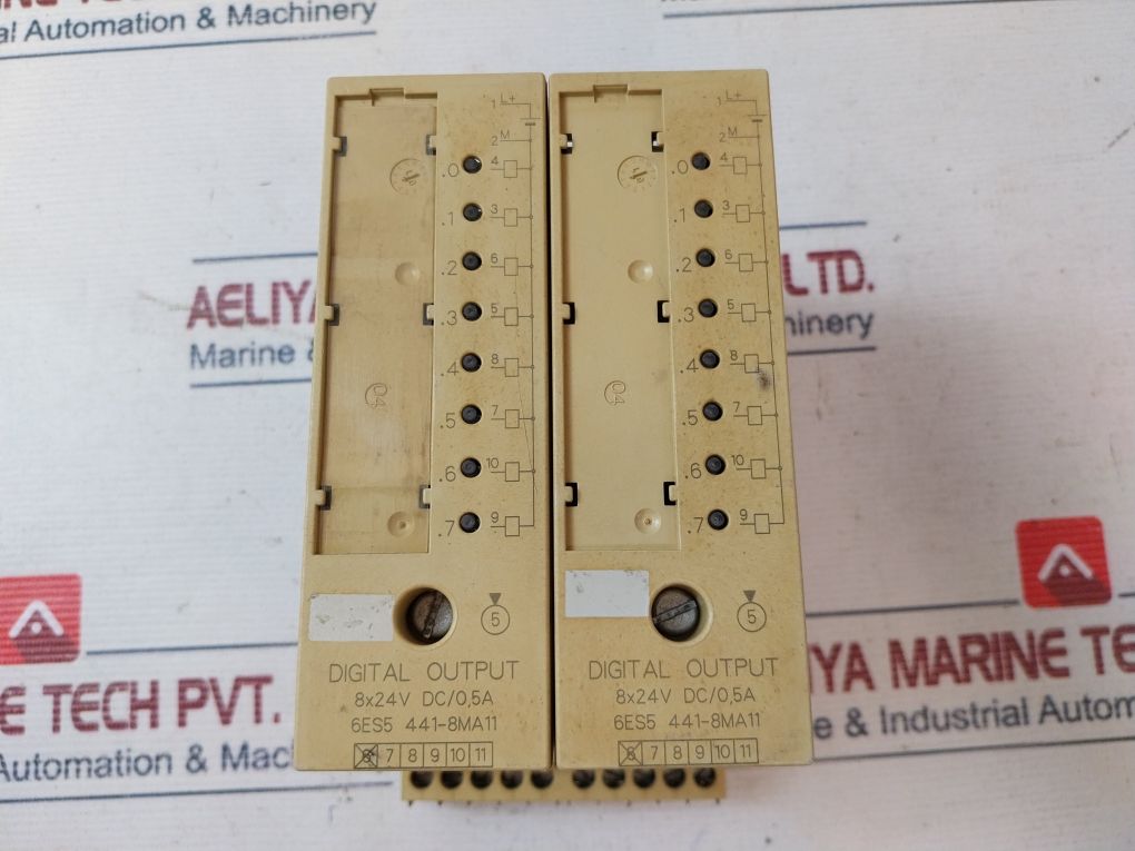 Siemens 6Es5 441-8Ma11 Digital Output Module 0.5A