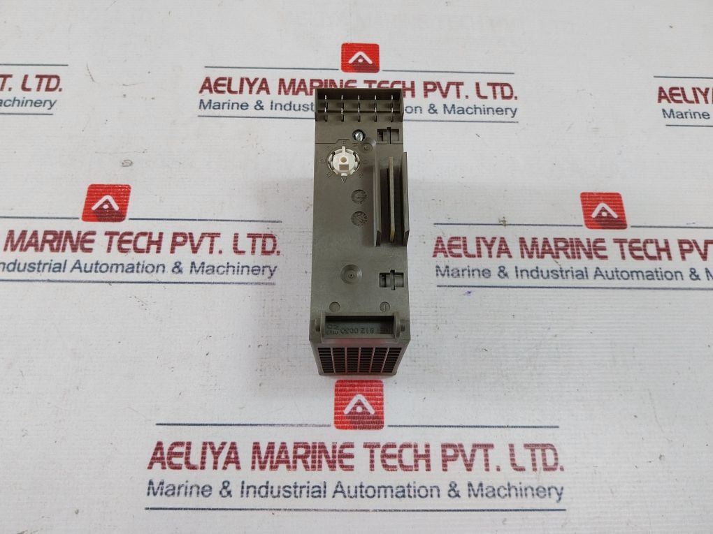 Siemens 6Es5 441-8Ma11 Digital Output Module 8X24V Dc/0,5A