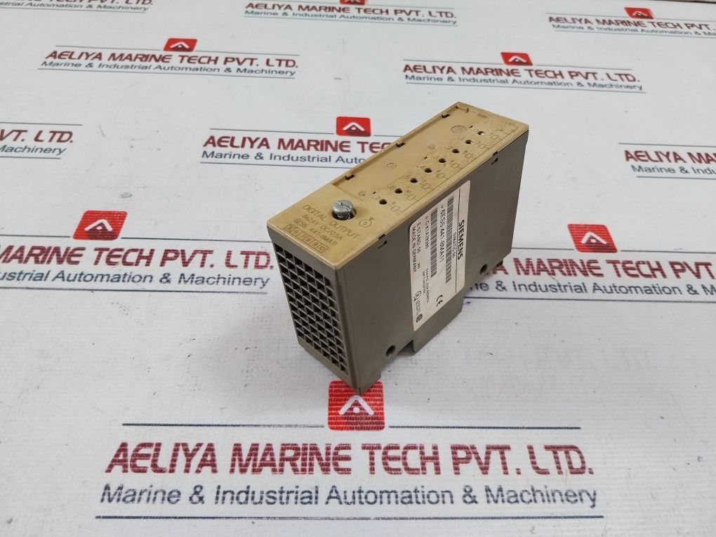 Siemens 6Es5 441-8Ma11 Digital Output Module 8X24V Dc/0,5A