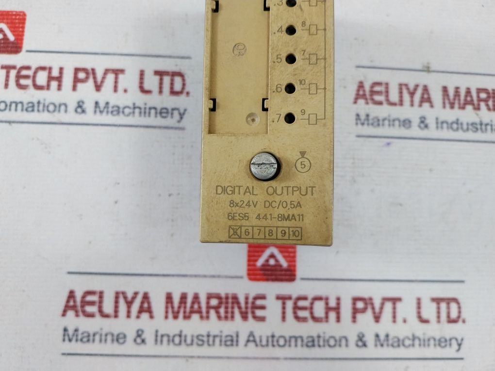 Siemens 6Es5 441-8Ma11 Digital Output Module 8X24V Dc/0,5A
