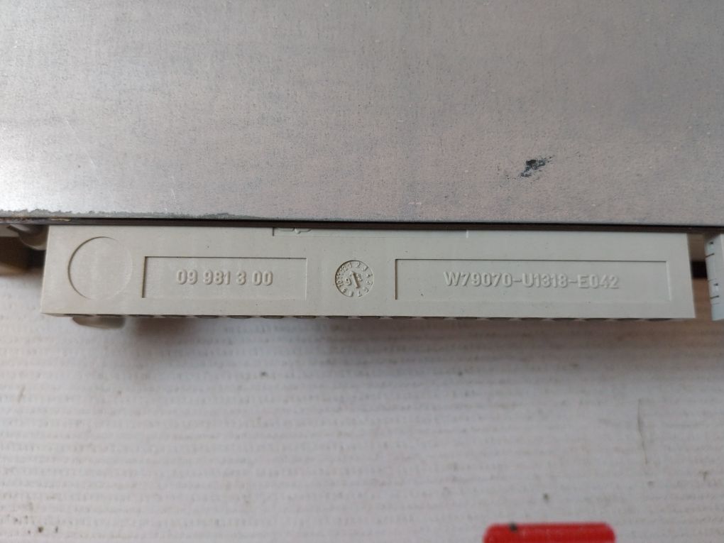 Siemens 6Es5 491-0Lb11 Adaption Casing Ac 250V