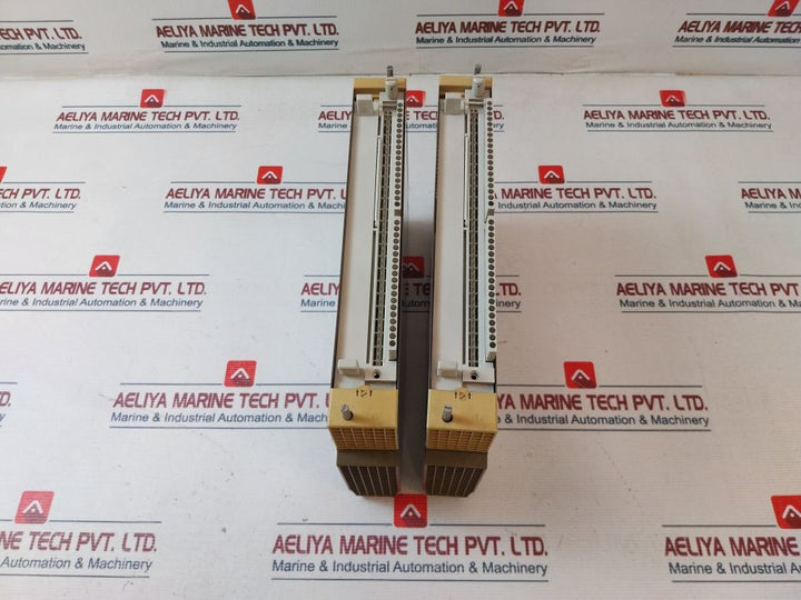 Siemens 6Es5 491-0Lb11 Adaption Casing Ac 250V