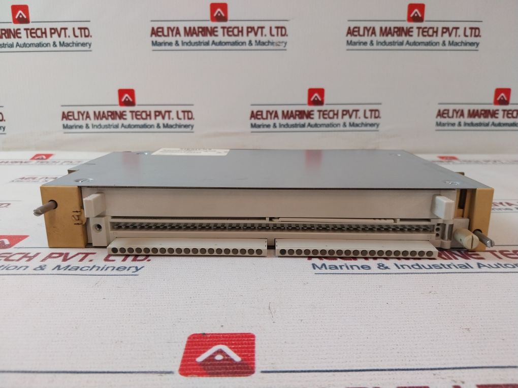 Siemens 6Es5 491-0Lb11 Adaption Casing Ac 250V