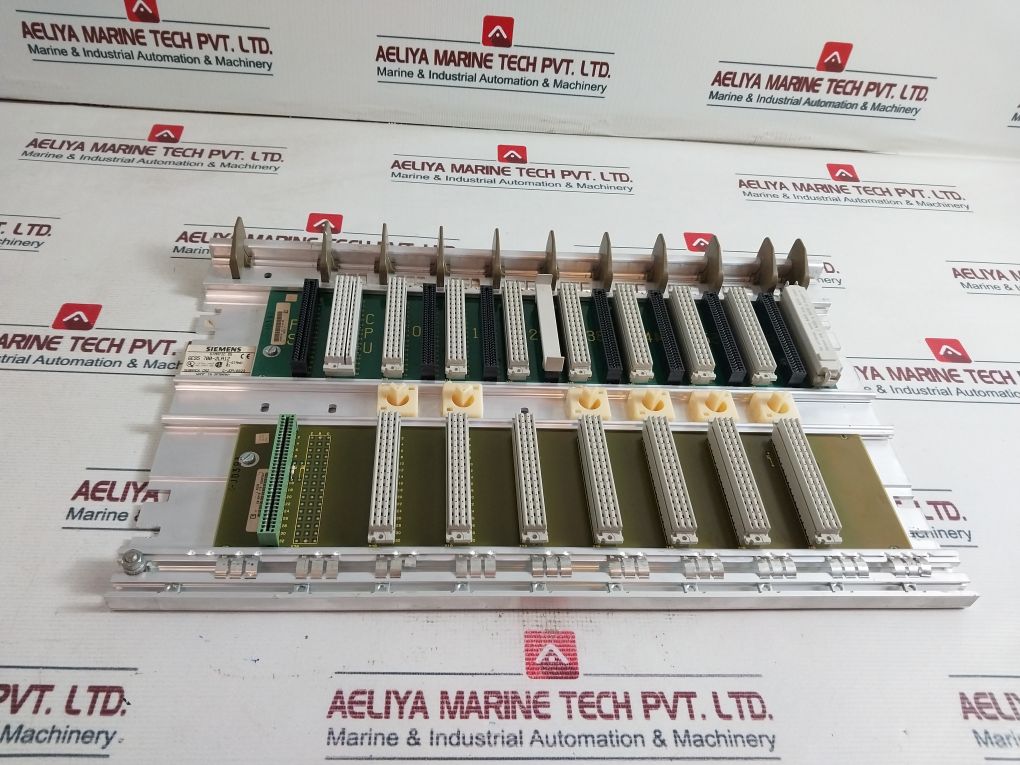 Siemens 6Es5 700-2La12 Subrack