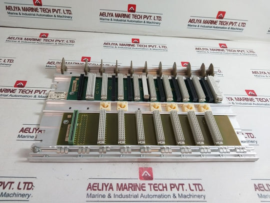 Siemens 6Es5 700-2La12 Subrack