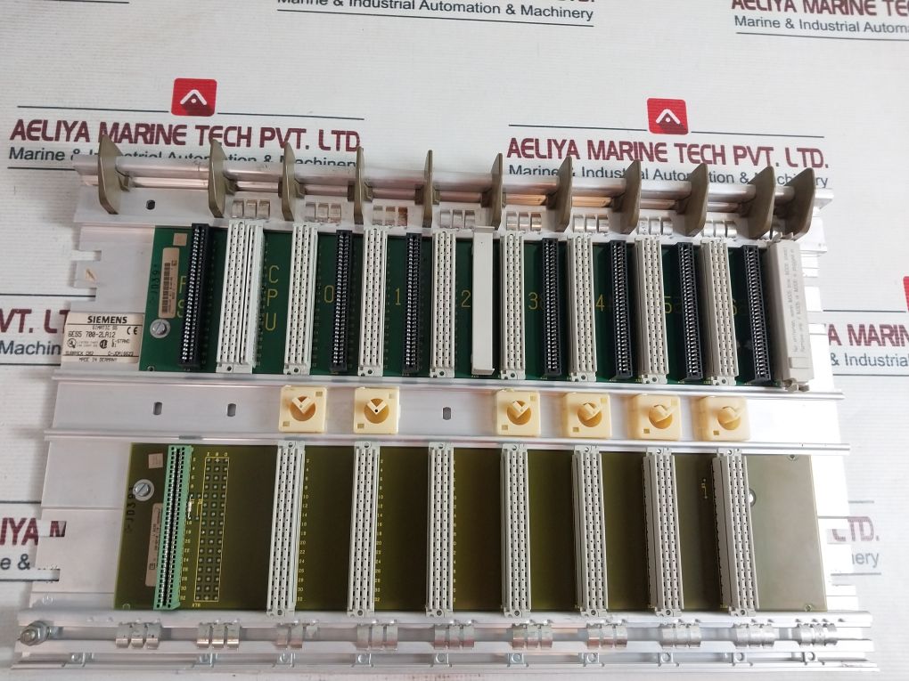 Siemens 6Es5 700-2La12 Subrack