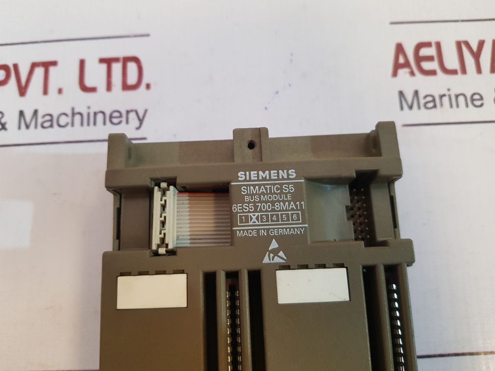 Siemens Simatic S5 Bus Module 6Es5 700-8Ma11 C/9005037