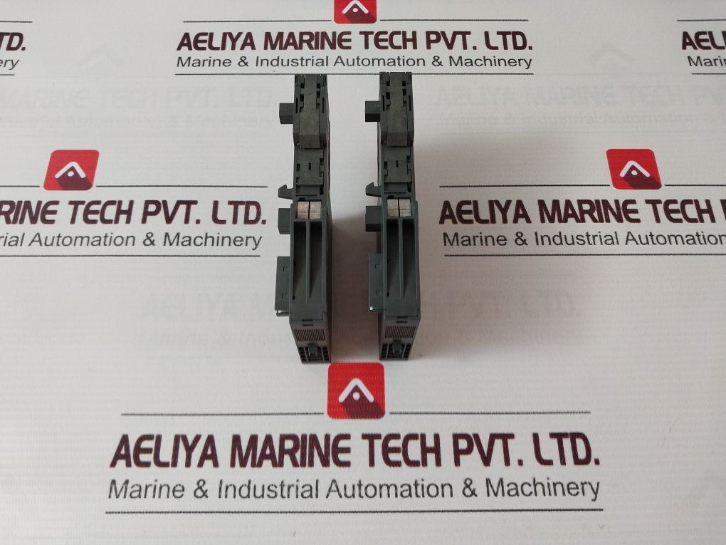 Siemens 6Es7 131-4Bb00-0Ab0 Input Module With 6Es7 193-4Cb10-0Aa0 