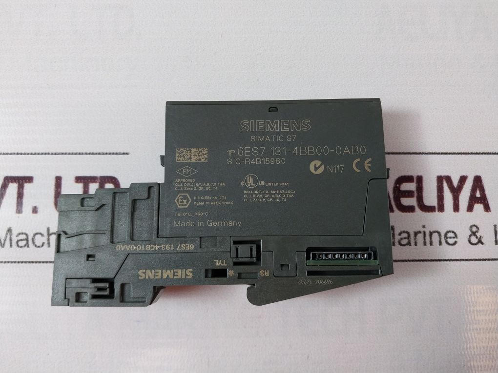 Siemens 6Es7 131-4Bb00-0Ab0 Input Module With 6Es7 193-4Cb10-0Aa0 