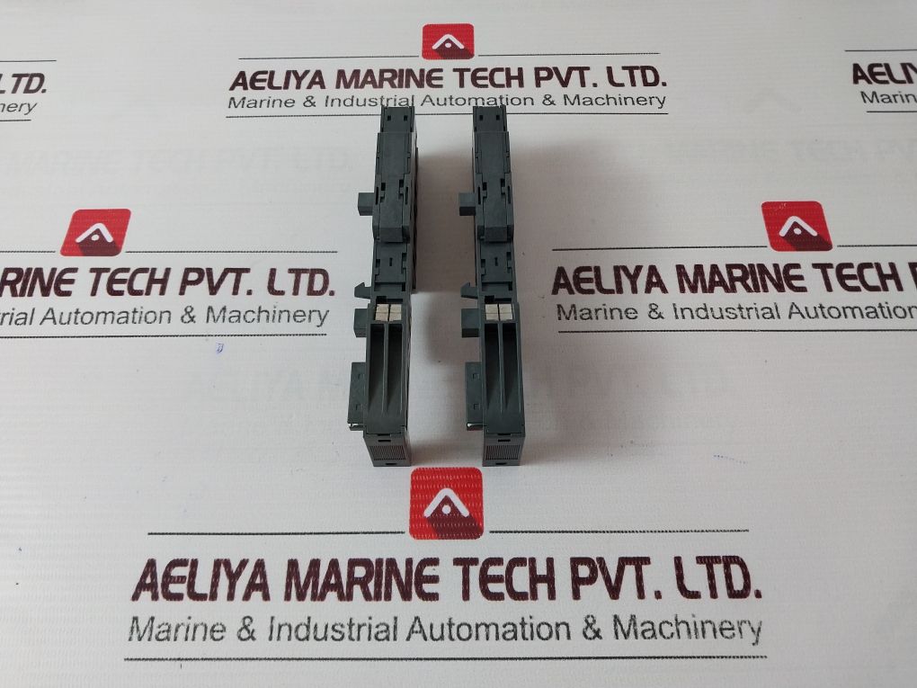 Siemens 6Es7 193-4Ca50-0Aa0 Universal Terminal Module E01