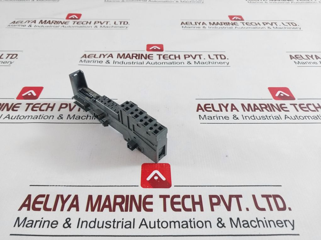 Siemens 6Es7 193-4Cb30-0Aa0 Terminal Module