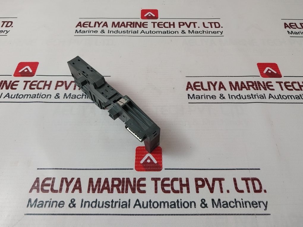 Siemens 1P 6Es7 193-4Cb30-0Aa0 Terminal Module