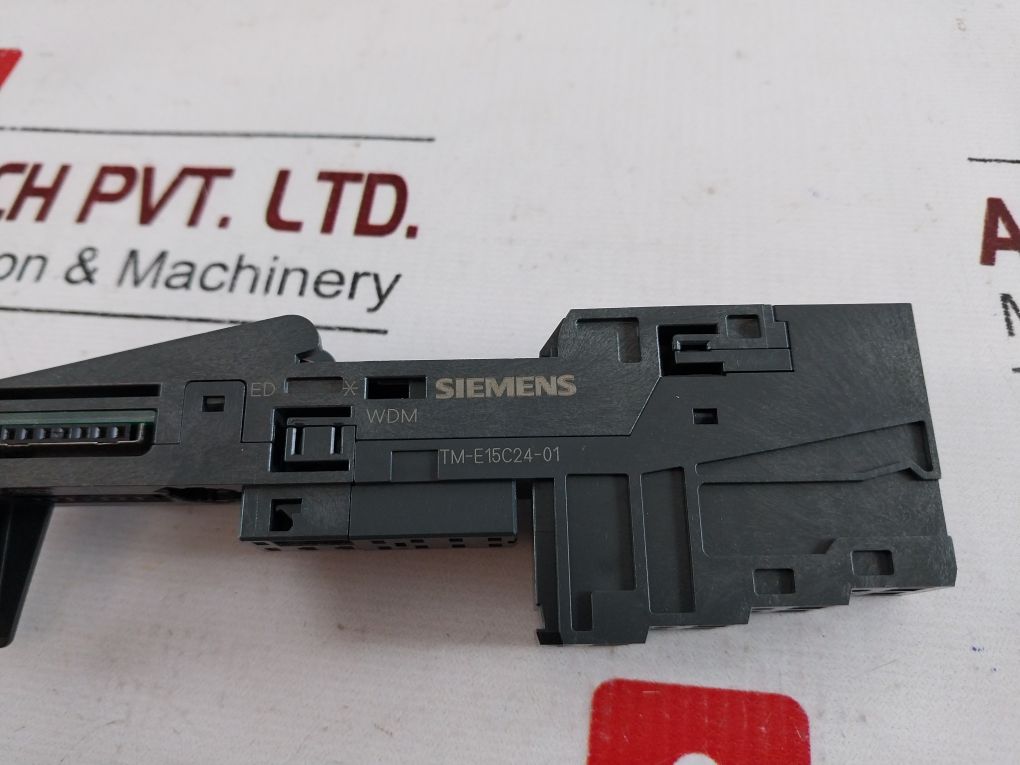 Siemens 6Es7 193-4Cb30-0Aa0 Terminal Module Tm-e15C24-01