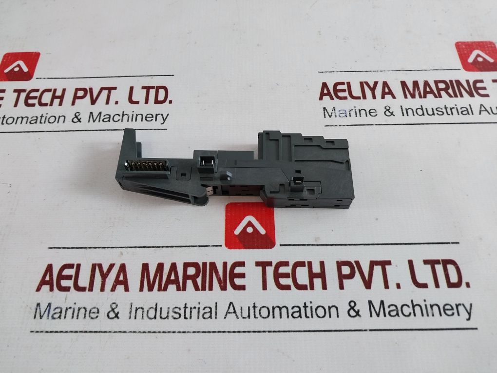 Siemens 6Es7 193-4Cb30-0Aa0 Terminal Module Tm-e15C24-01