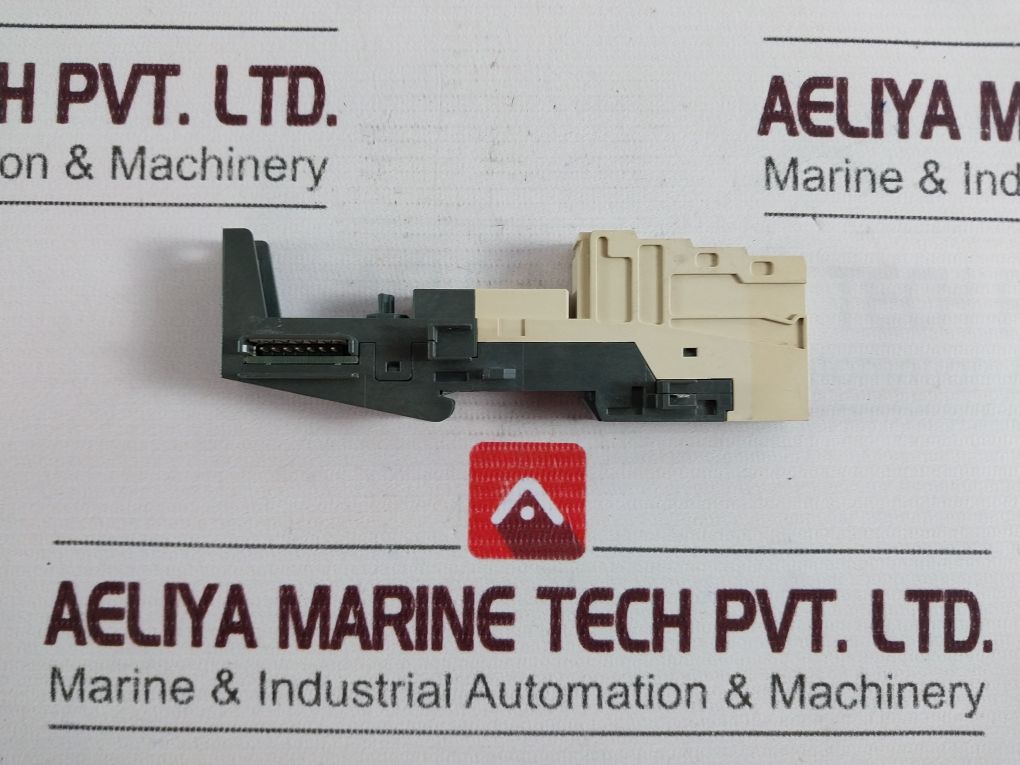 Siemens 6Es7 193-4Cc20-0Aa0 Terminal Module R7 Wdm Tm-p15S23-a1