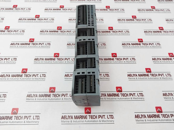 Siemens 6Es7 223-1Bl30-0Xb0 Analog Input And Output Module 24Vdc