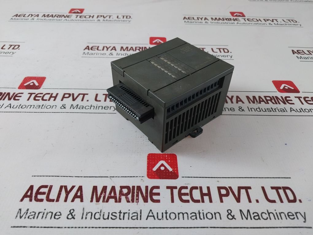 Siemens 6Es7 223-1Ph00-0Xa0 Module E-stand 01
