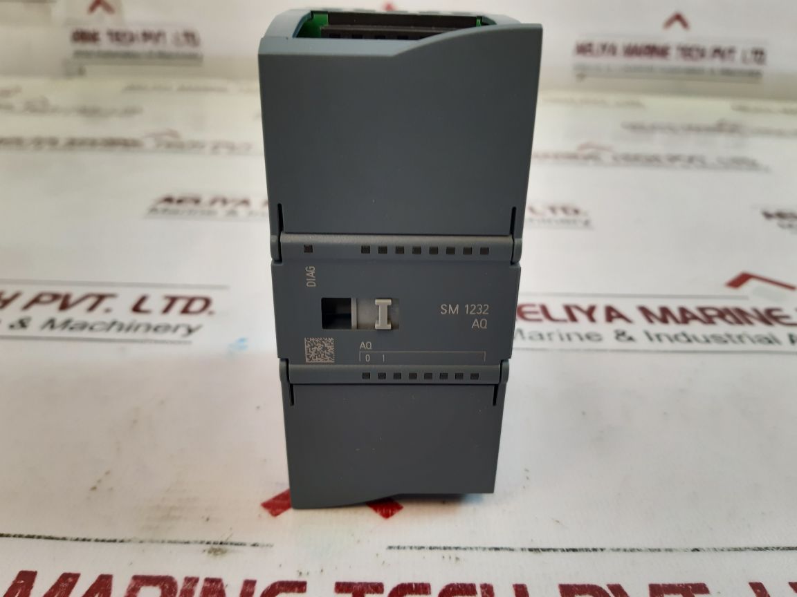 Siemens 6Es7 232-4Hb32-0Xb0 Analog Output Module
