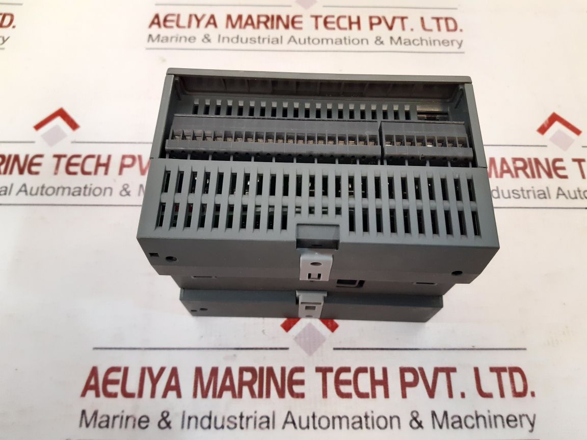 Siemens simatic s7-200 smart 6es7 288-1sr40-0aa0 analog output module