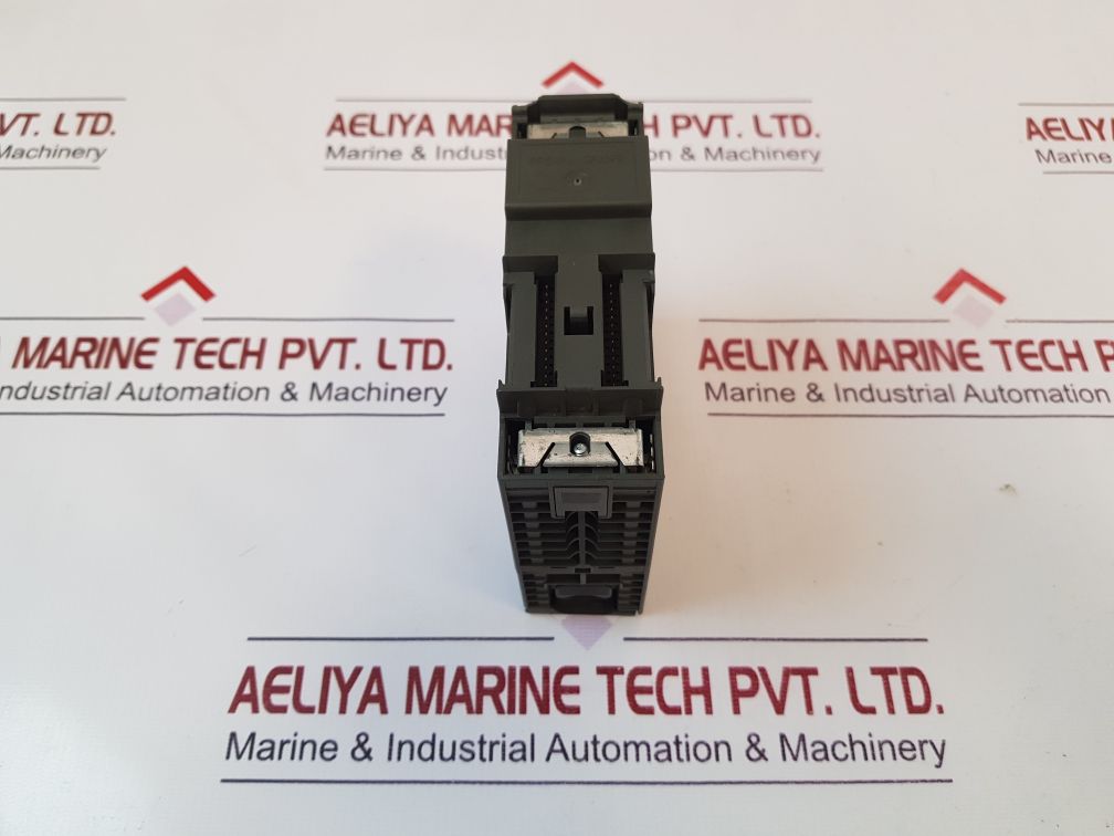 Siemens 6Es7 322-1Bl00-0Aa0 Simatic S7 Digital Output Module E-stand 02