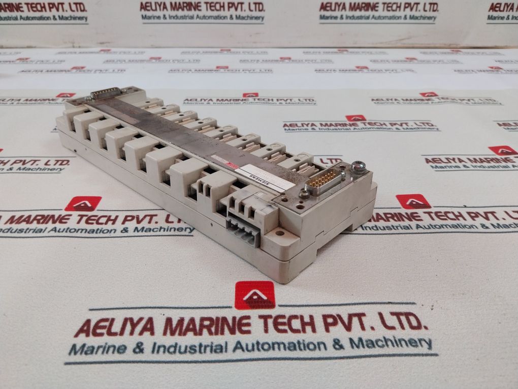 Siemens 6Fc5111-0Ca73-0Aa1 Terminal Block