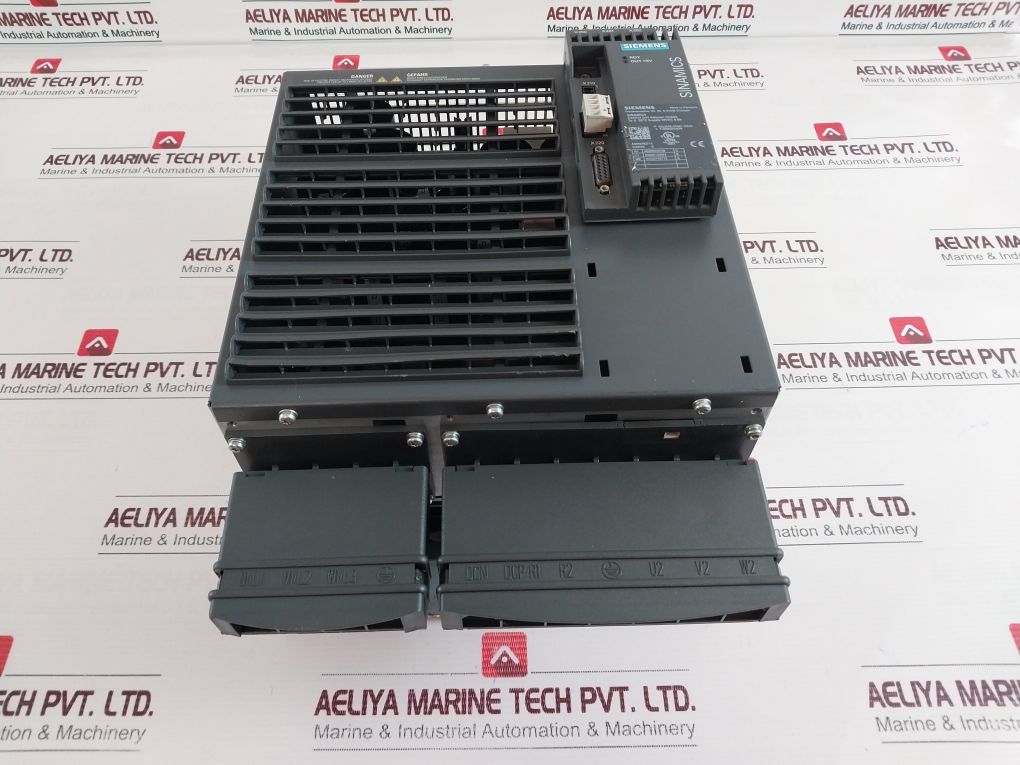 Siemens 6Sl3210-1Se26-0Ua0
