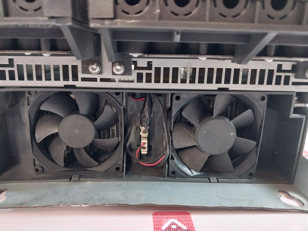 Siemens 6Sl3210-1Se26-0Ua0 Inverter Drive Power Module 340