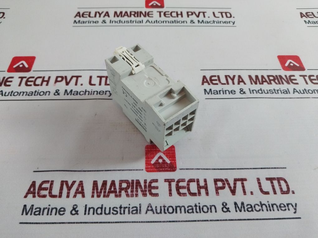 Siemens 7Lf4 4110 Digital Weekly Time Switch 230V