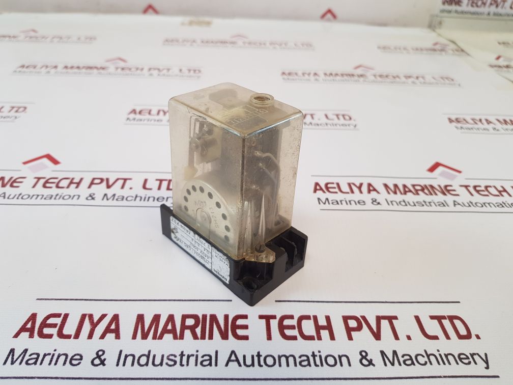 Siemens Relay With Base 7Pn5094-0Ac/Z49F