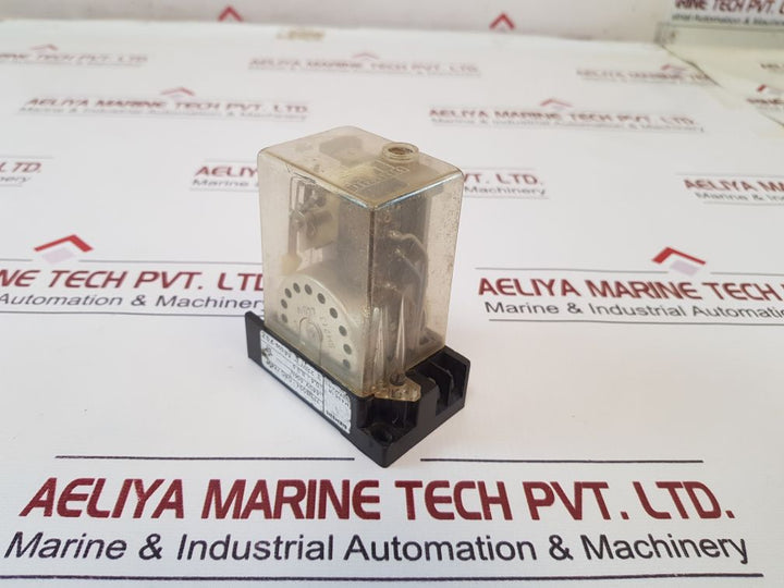 Siemens Relay With Base 7Pn5094-0Ac/Z49F