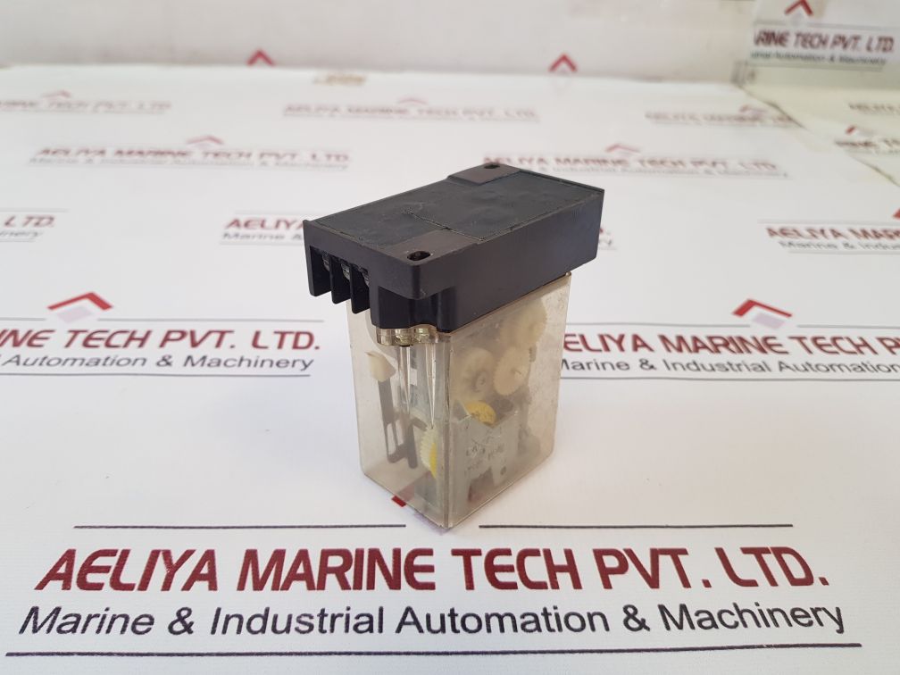 Siemens Relay With Base 7Pn5094-0Ac/Z49F