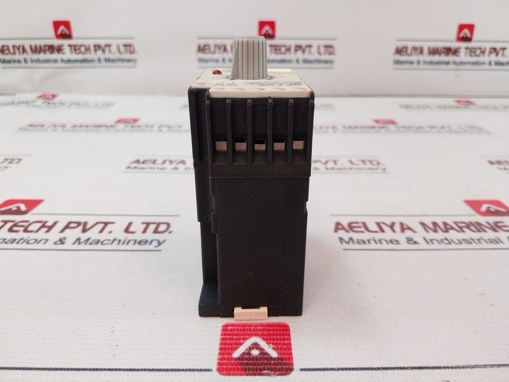 Siemens 7Pu1540-8Bn41-0Z Electronic Timer