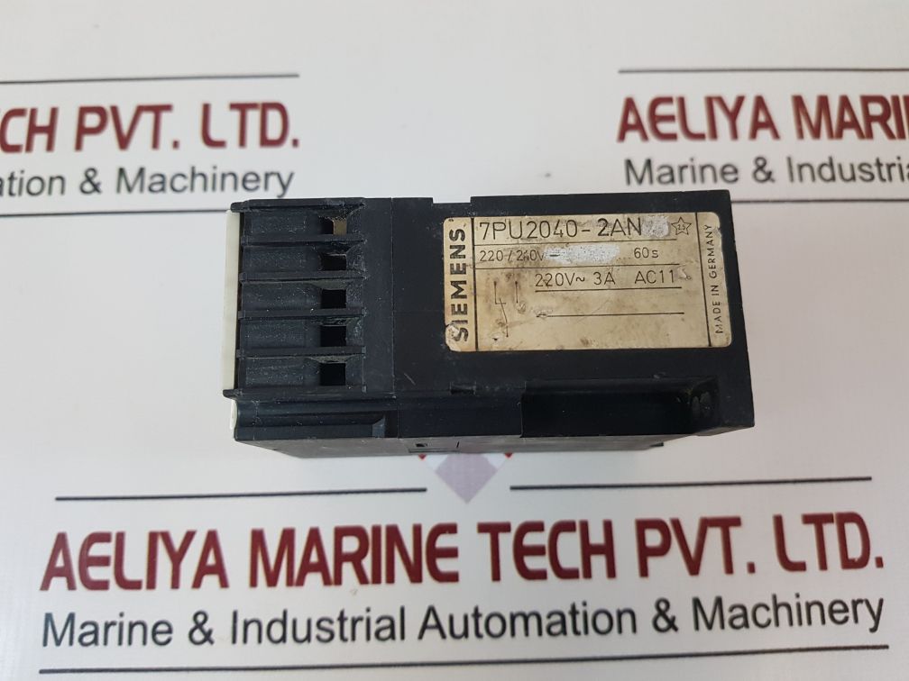 Siemens 7Pu2040-2An Time Relay