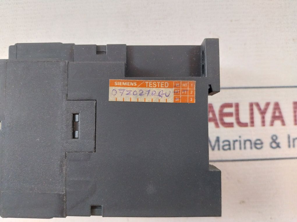 Siemens 7Pu2240-1Bb32-0Z Electronic Timer