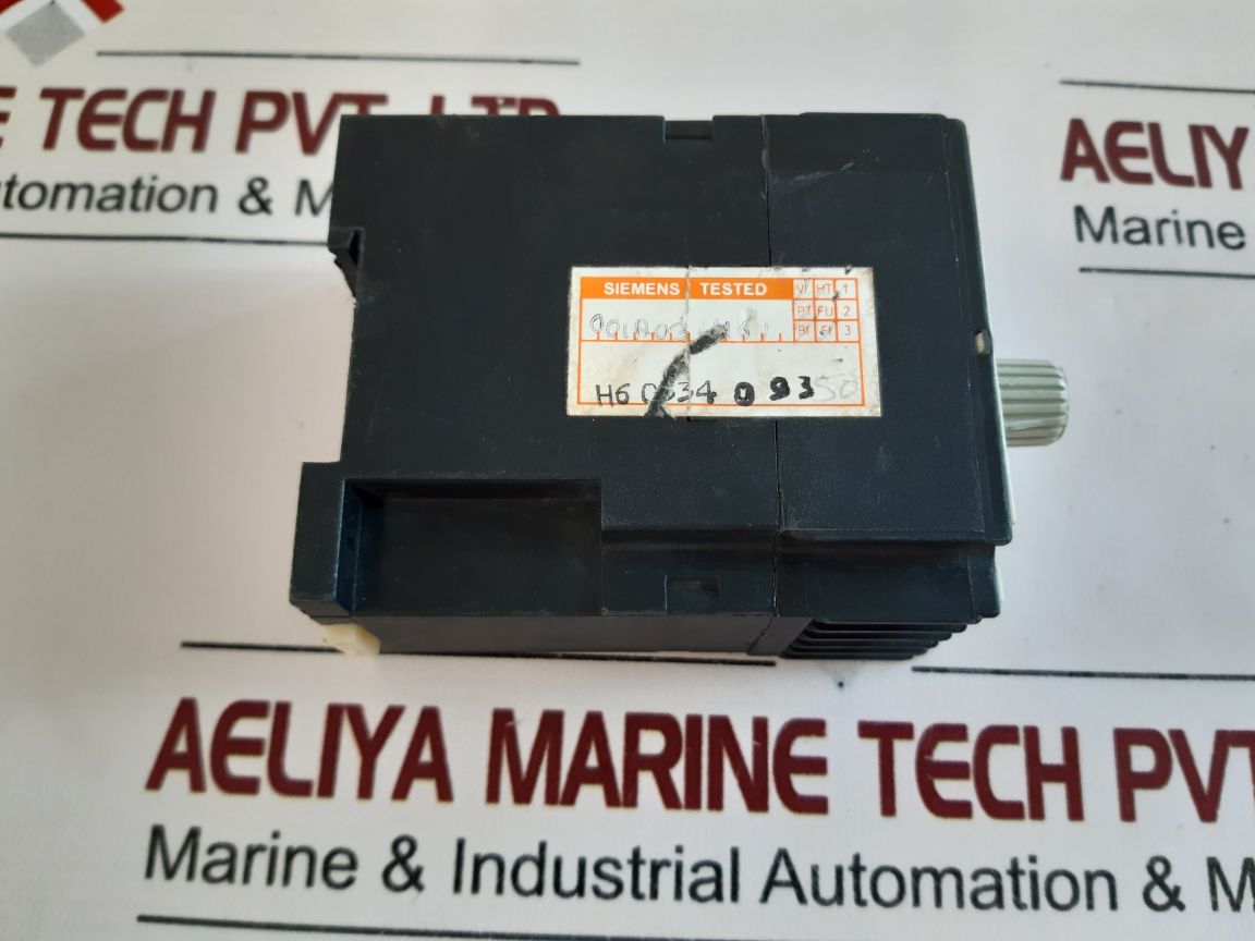 Siemens 7Pu2240-1Bn32-0Z Electronic Timer
