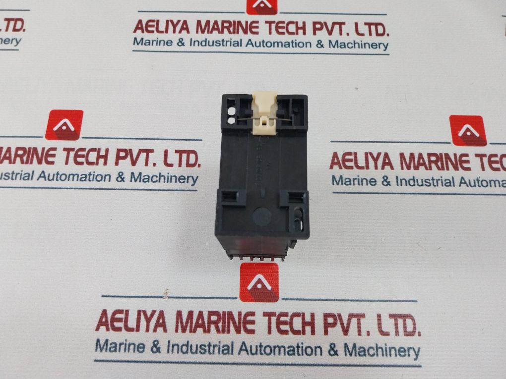 Siemens 7Pu2240-2Bn32-0Z On Delay Timer 6-60 Sec