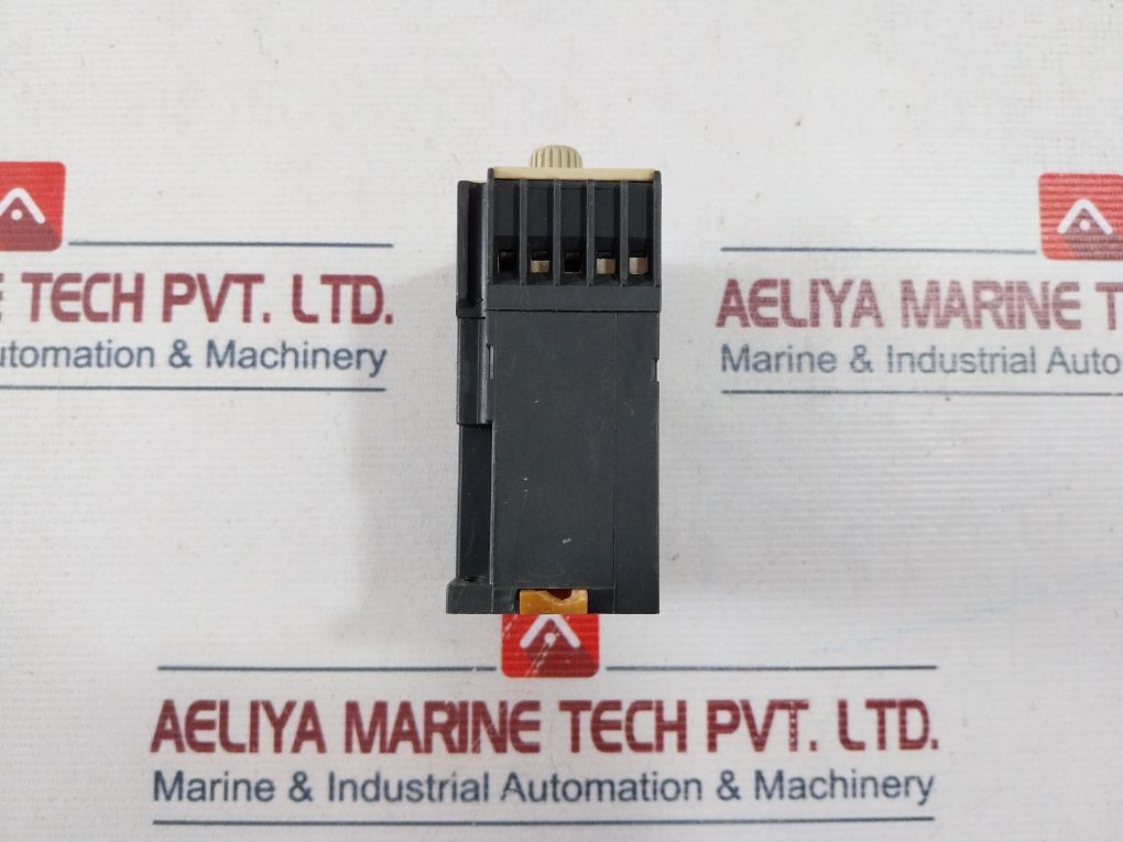 Siemens 7Pu2240-2Bn32-0Z On Delay Electronic Timer