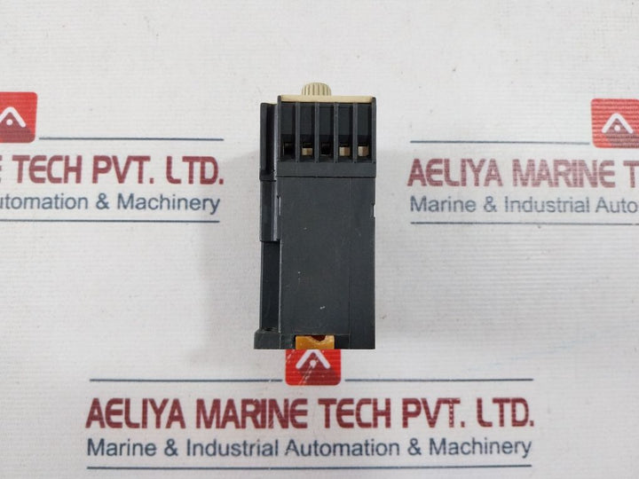 Siemens 7Pu2240-2Bn32-0Z On Delay Electronic Timer